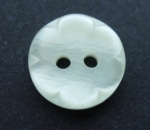 12mm Cream Daisy Top Sewing Button