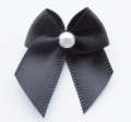 100 Ribbon Bows With Pearl 10mm Black